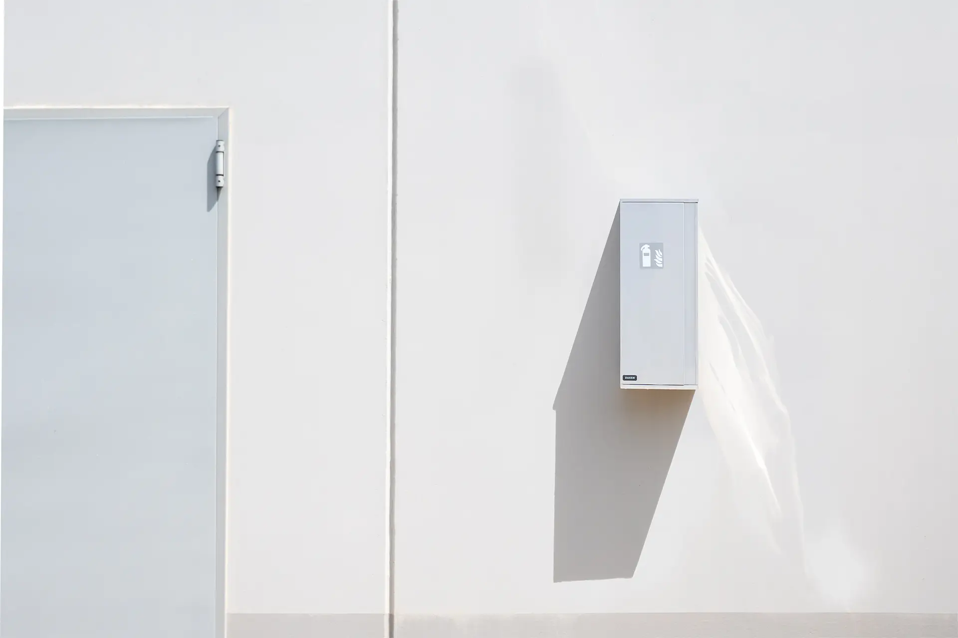 Cloè_Porta Estintore_grande_inox_cieco