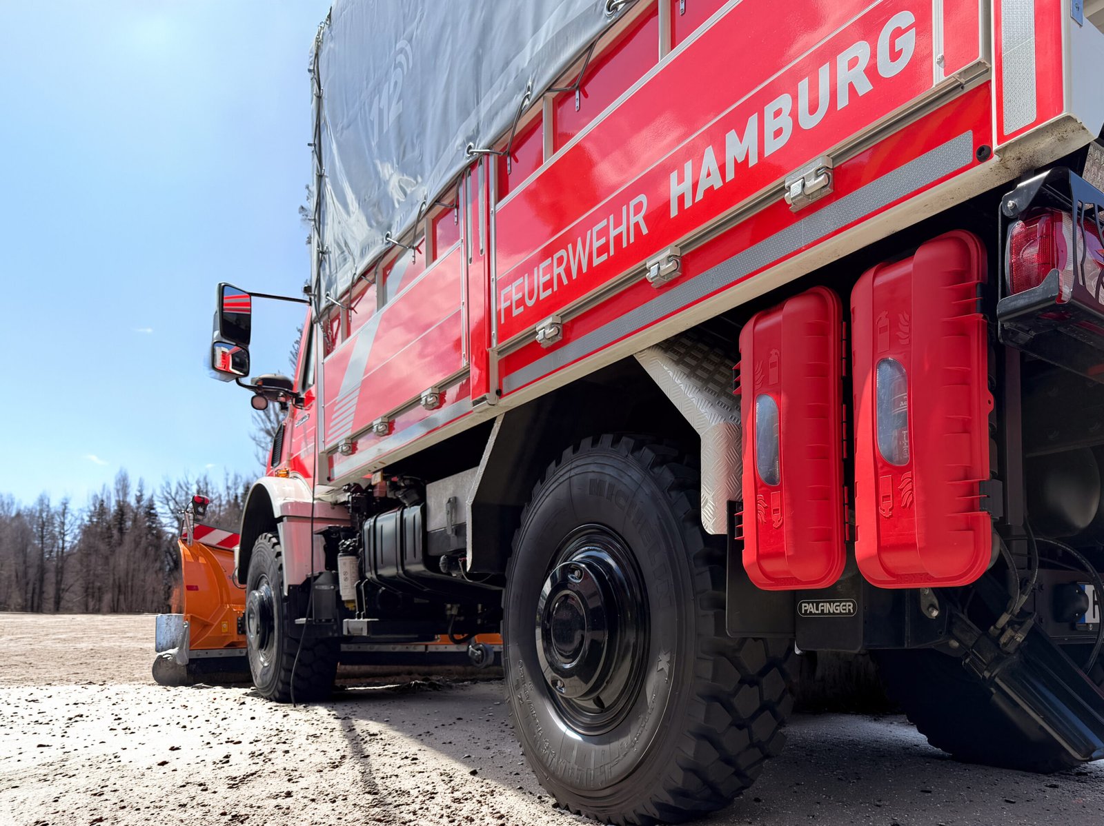 Daken Strike | Porta estintore per camion in plastica
